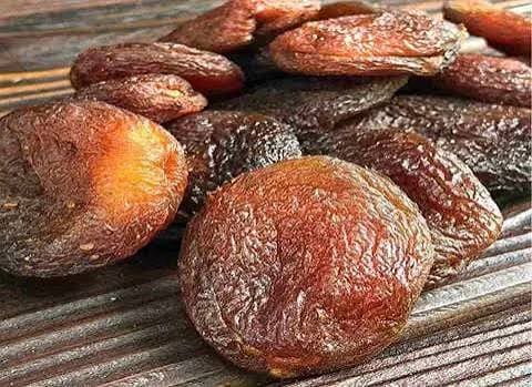 تصویر 2 از قیسی سیاه درجه یک مناسب استفاده در آجیل، دسر و رژیم غذایی